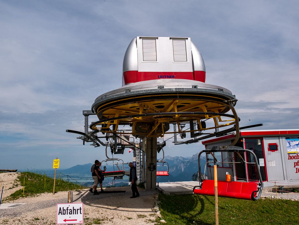 Bitte recht freundlich - Nun steigen wir oben an der Bergstation wieder ein. - © alpintreff.de - Christian Schön